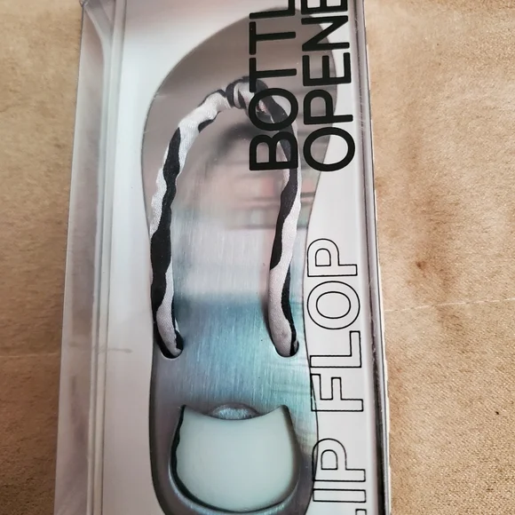 NWOT Flip Flop Bottle Opener - Zebra  by Wild Eye Designs - Picture 3 of 4